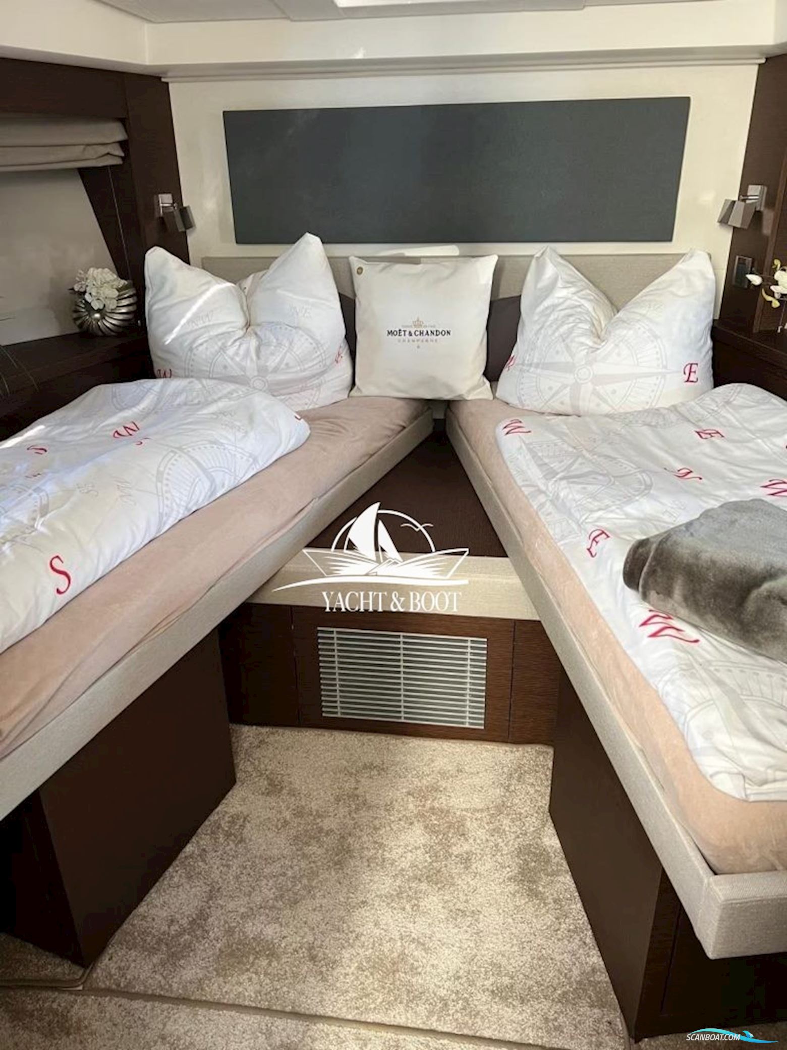 Prestige Yachts 520 S