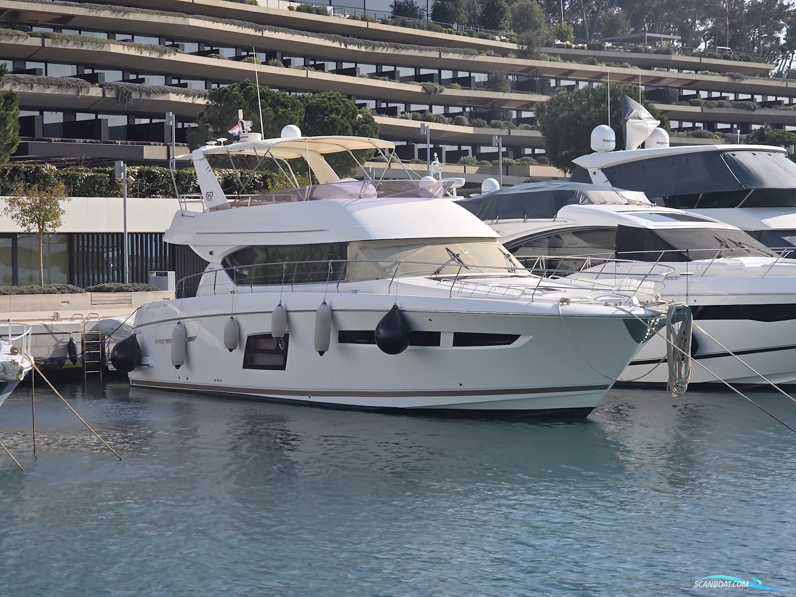 Prestige Yachts 60 Fly Motorboten 2011, met Volvo motor, Kroatië