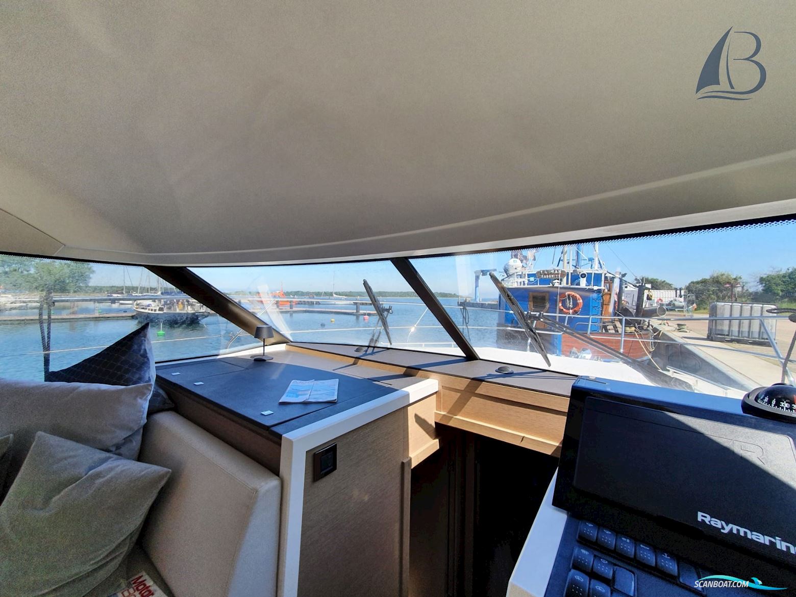 Prestige Yachts Prestige 420 Fly | Joystick | Hydraulische Badeplattform |300 h