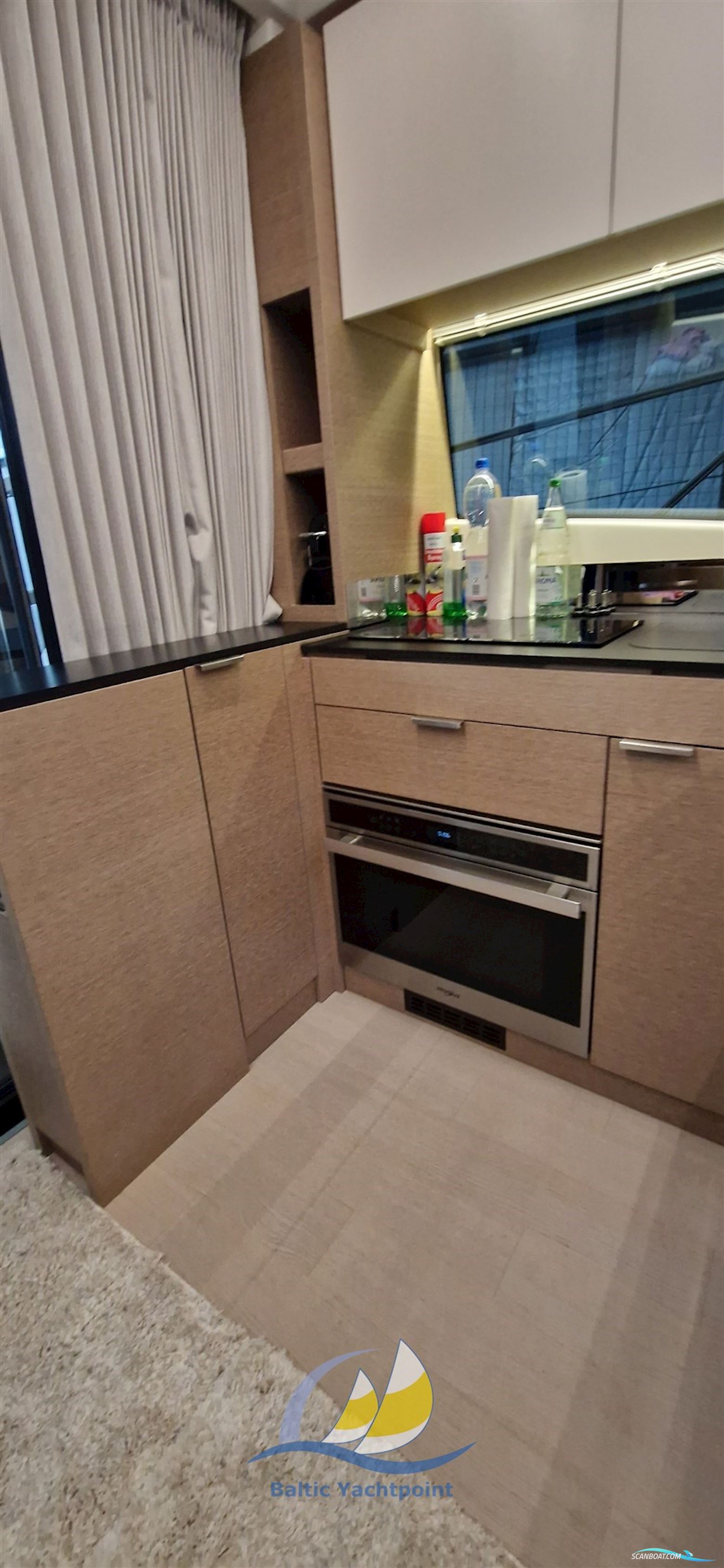 Prestige Yachts Prestige 420 Fly