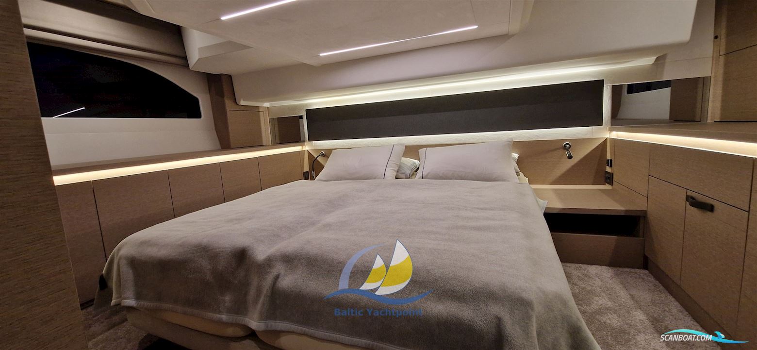 Prestige Yachts Prestige 420 Fly