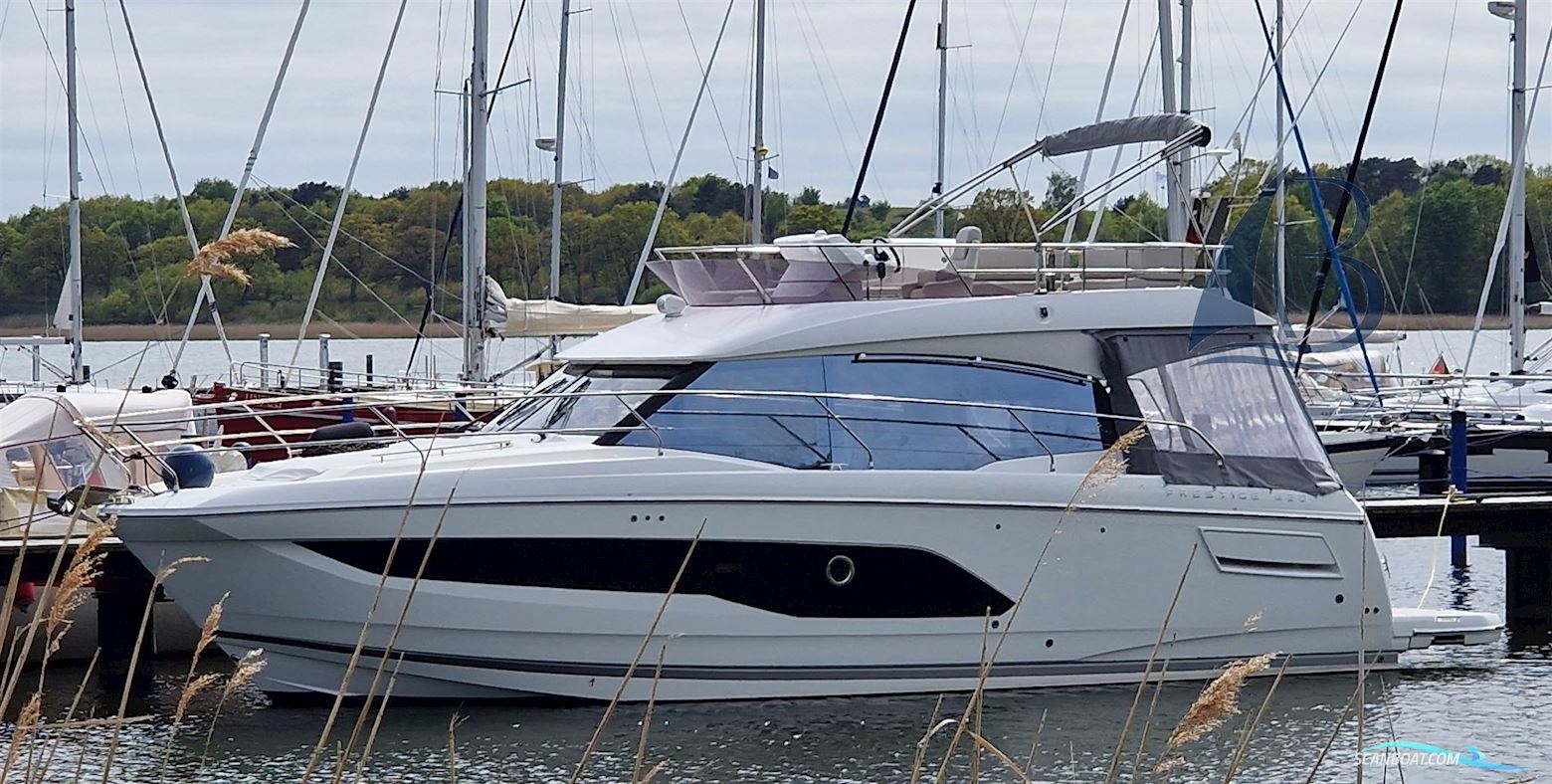 Prestige Yachts Prestige 420 Fly