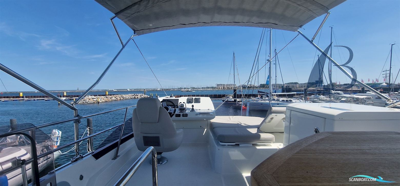 Prestige Yachts Prestige 420 Fly