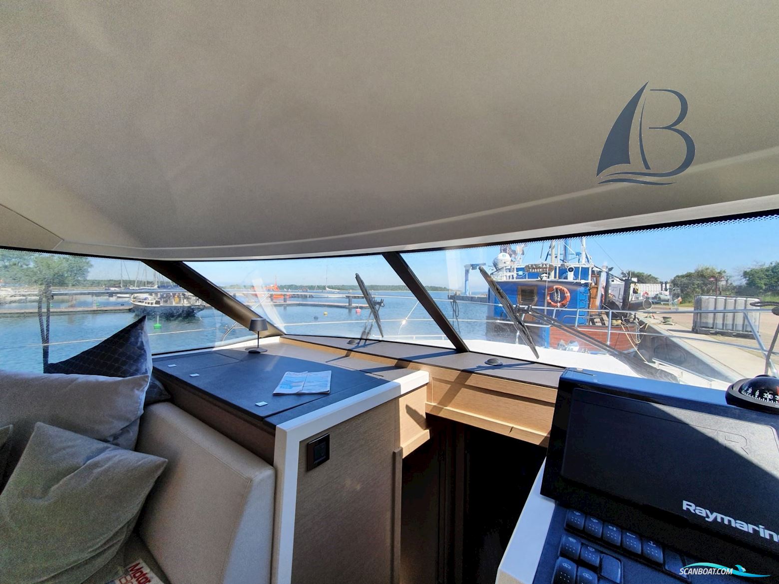 Prestige Yachts Prestige 420 Fly
