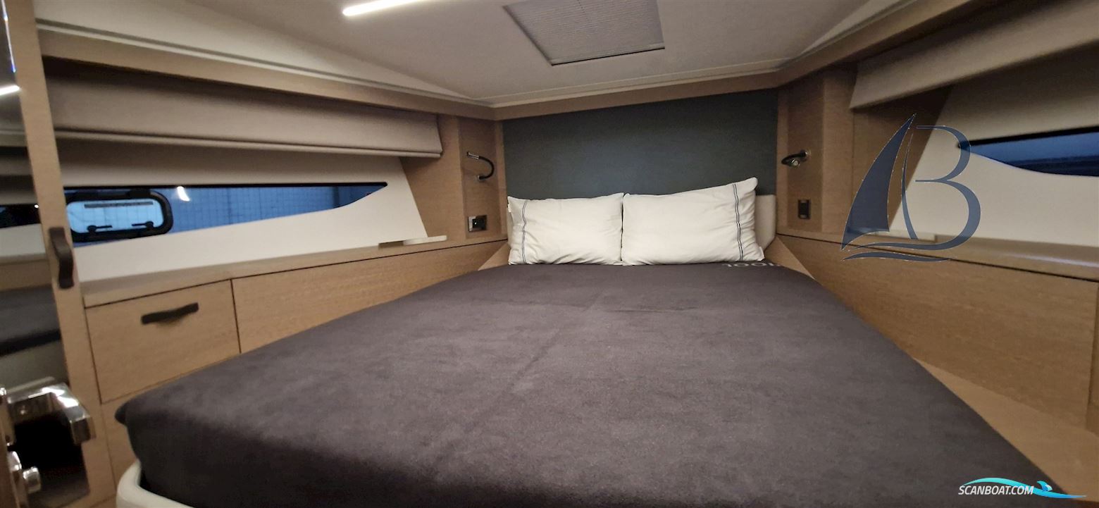 Prestige Yachts Prestige 420 Fly