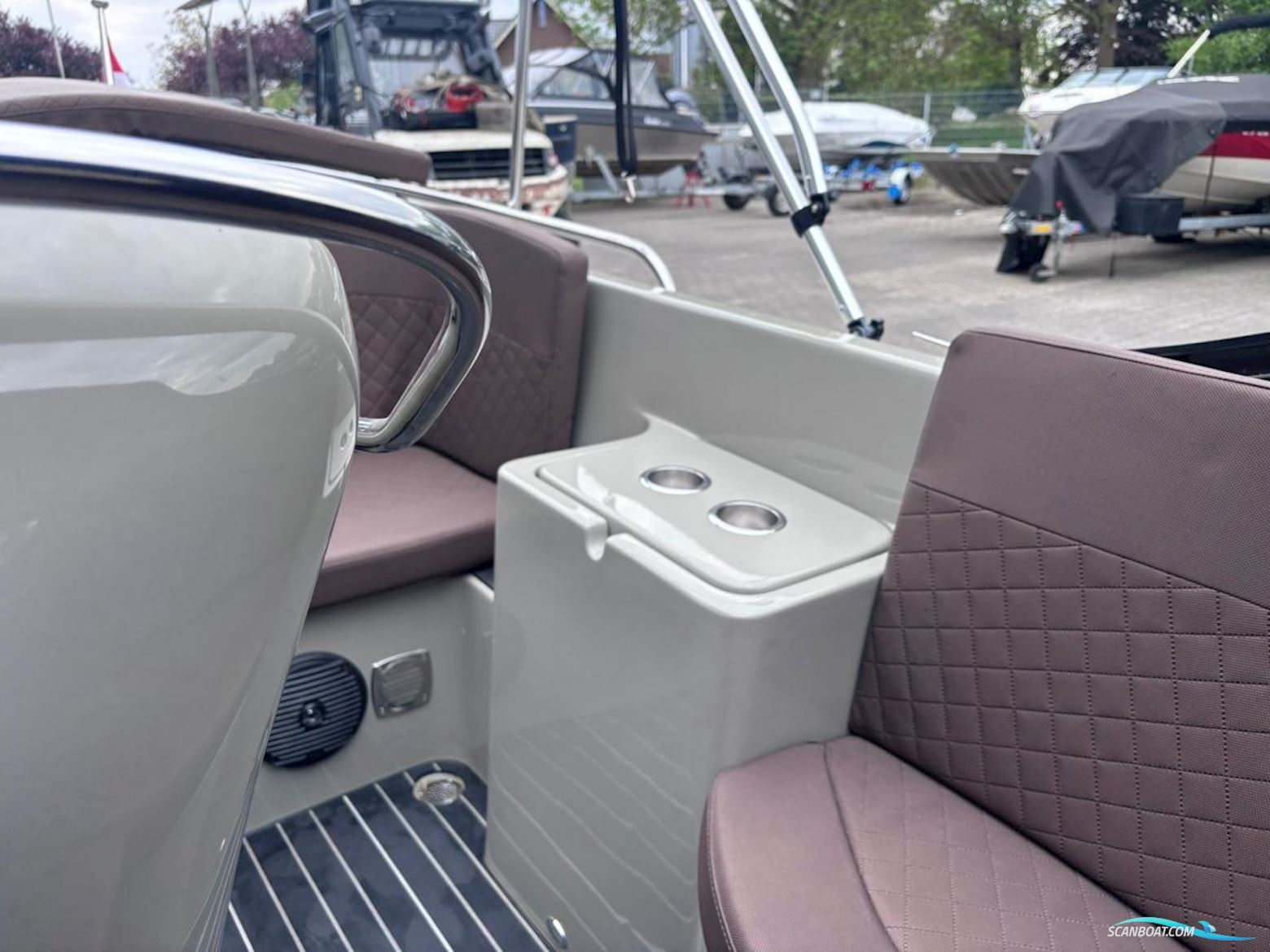 Primeur 615 Tender