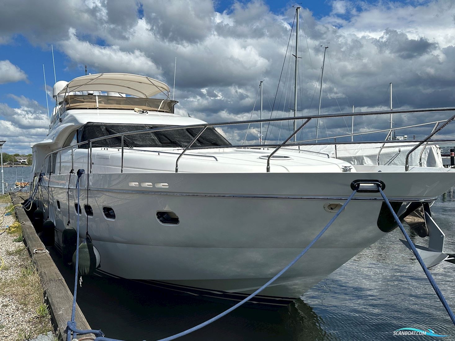 Princess 23M