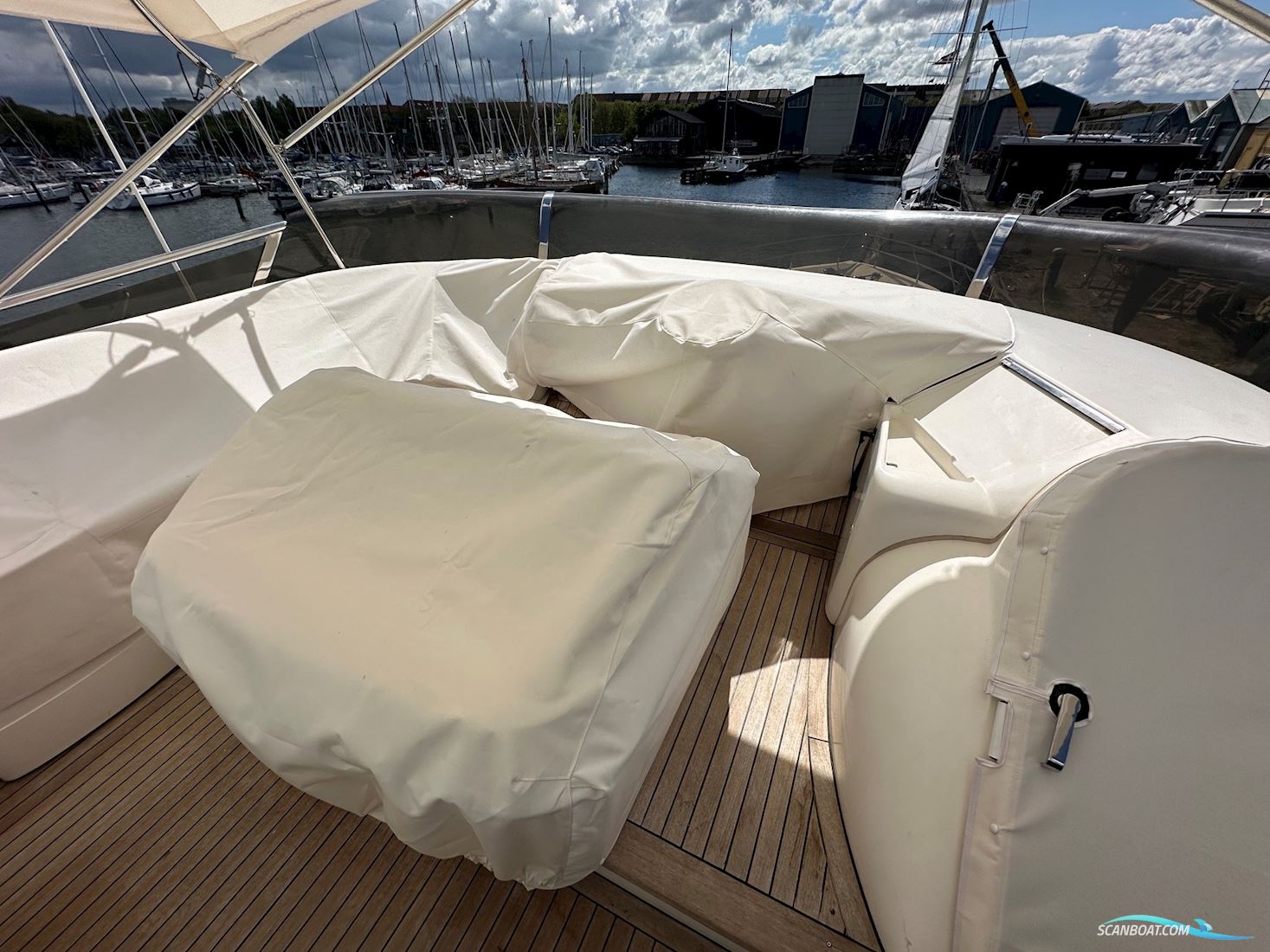 Princess 23M