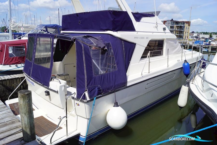 Princess 35 Flybridge - Solgt / Sold / Verkauft Motorboten 1989, met Volvo Penta Tamd 41 motor, Denemarken