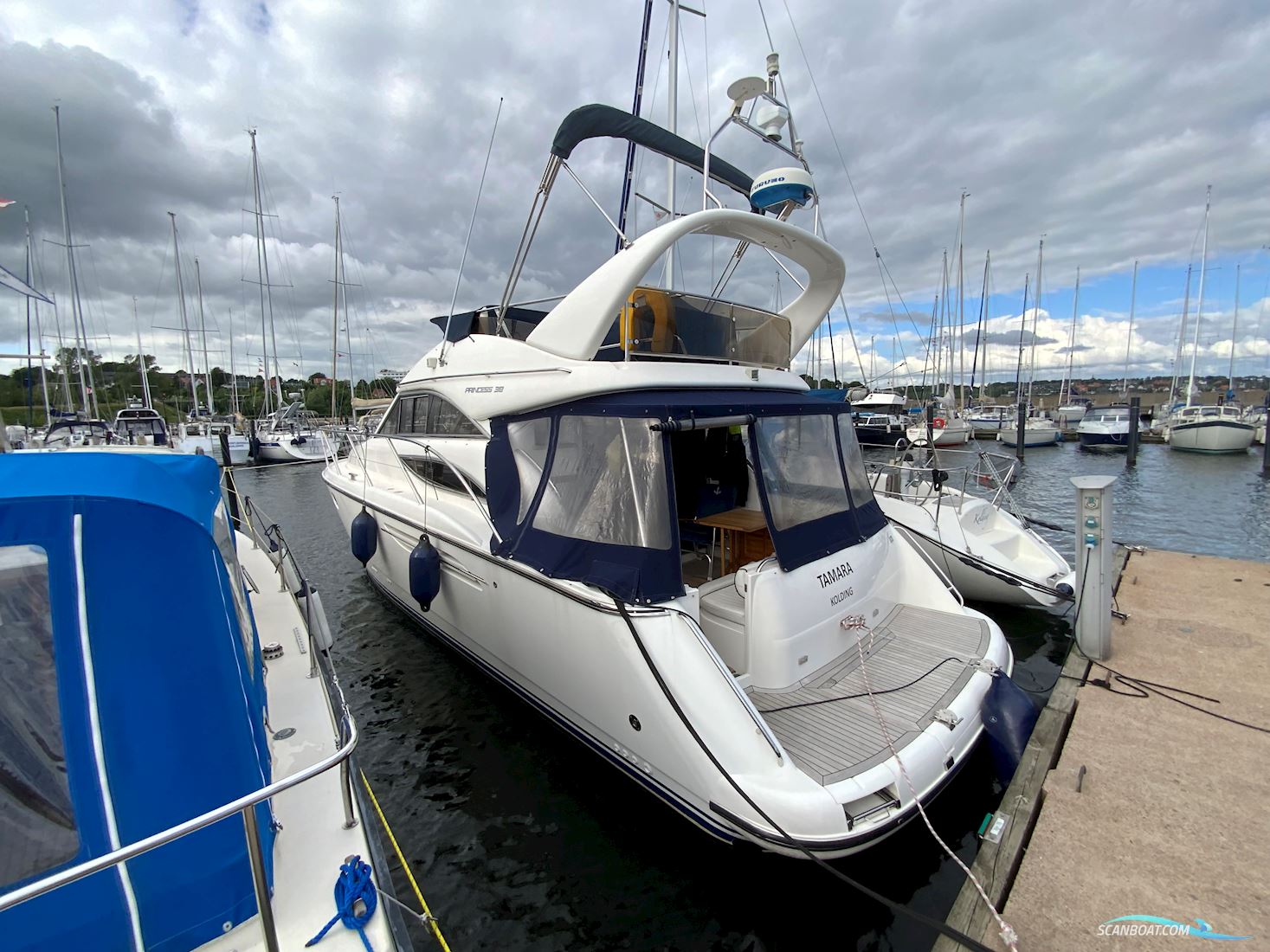 Princess 38 Fly Motorboten 2002, met Volvo Penta Turbodiesel 370 hk motor, Denemarken