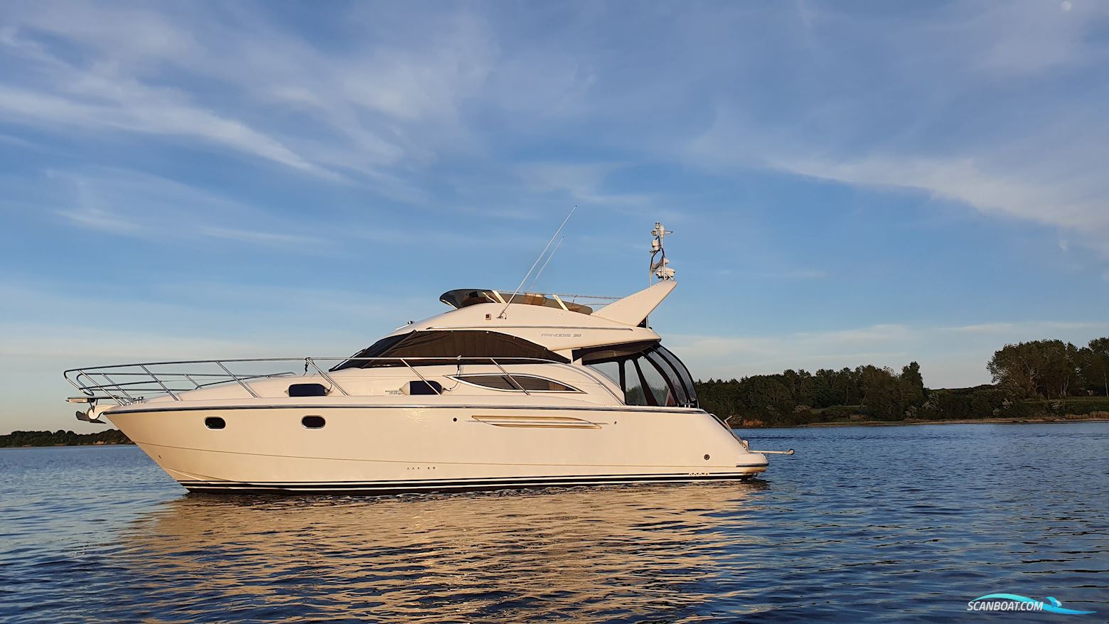 Princess 38 Fly Motorboten 2000, met Volvo Penta Tamd63P motor, Denemarken