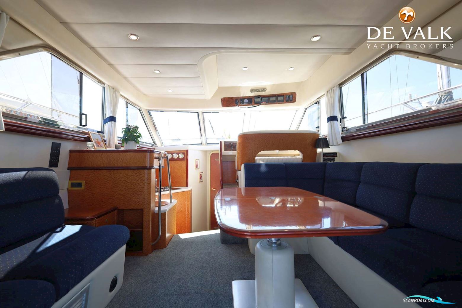 PRINCESS 38