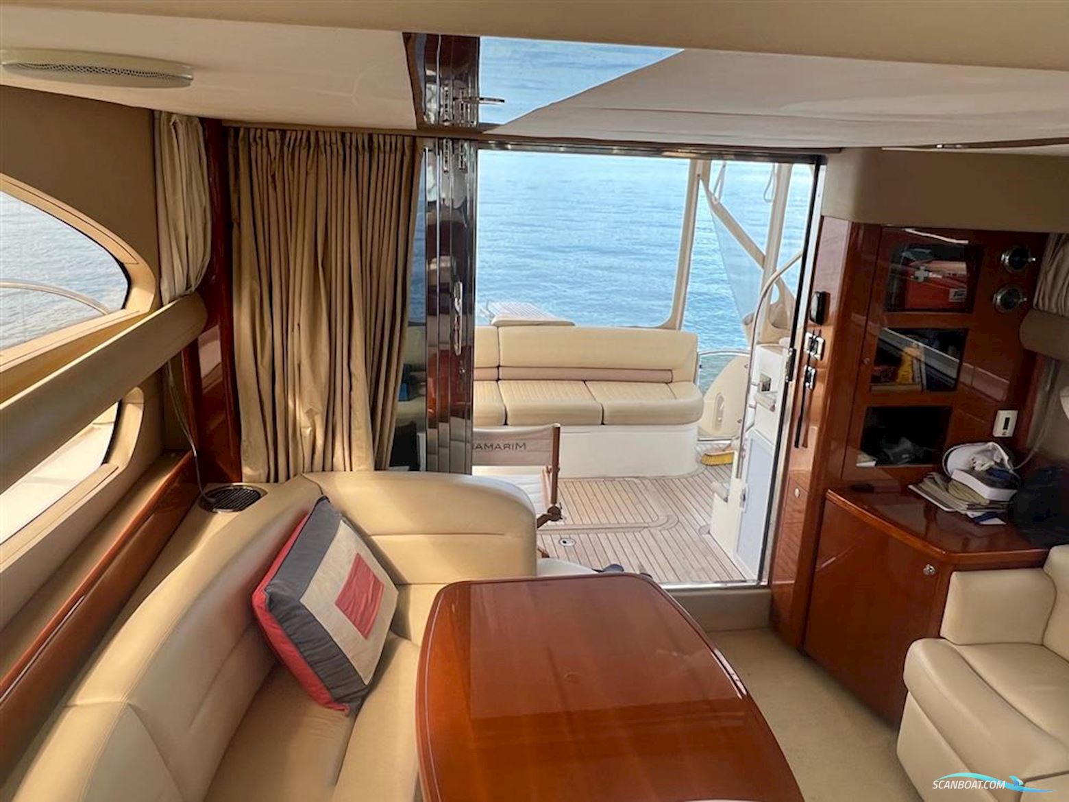 Princess 42 Flybridge