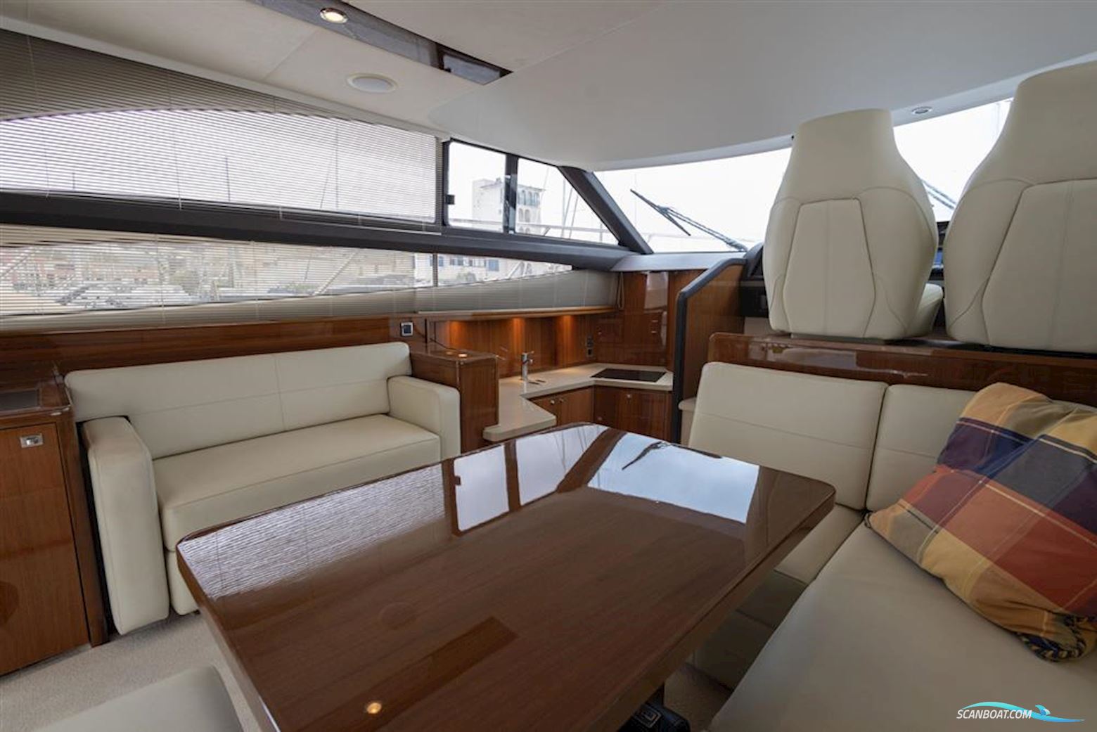 Princess 42 Flybridge