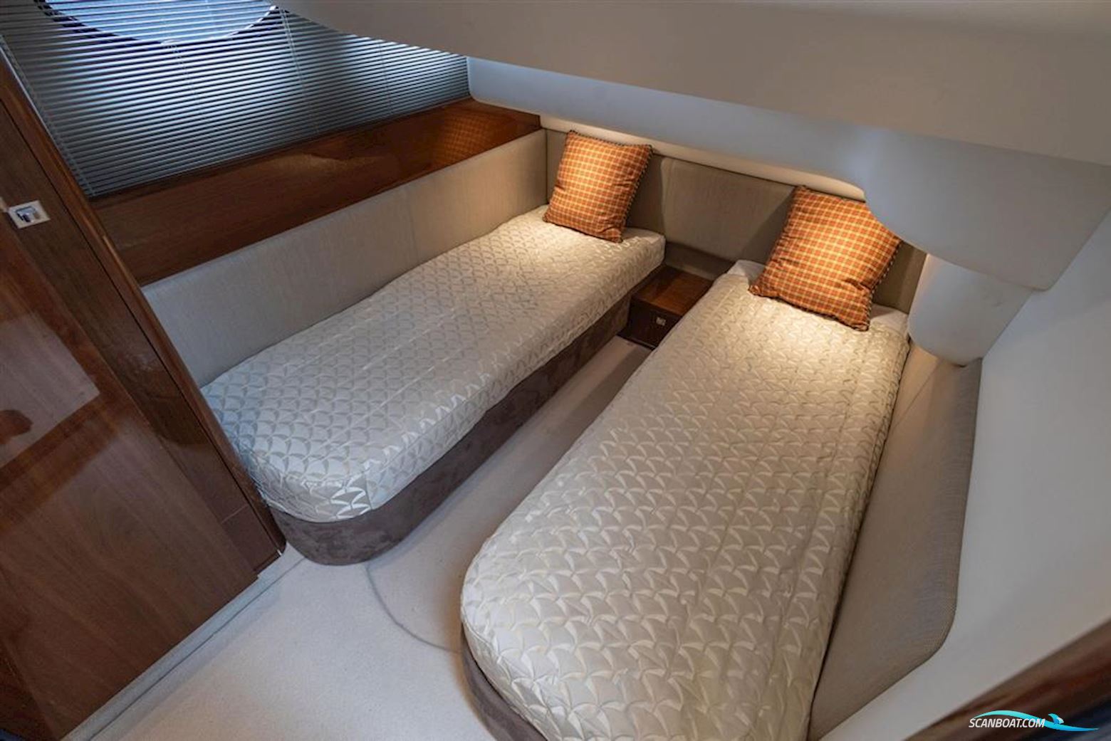 Princess 42 Flybridge