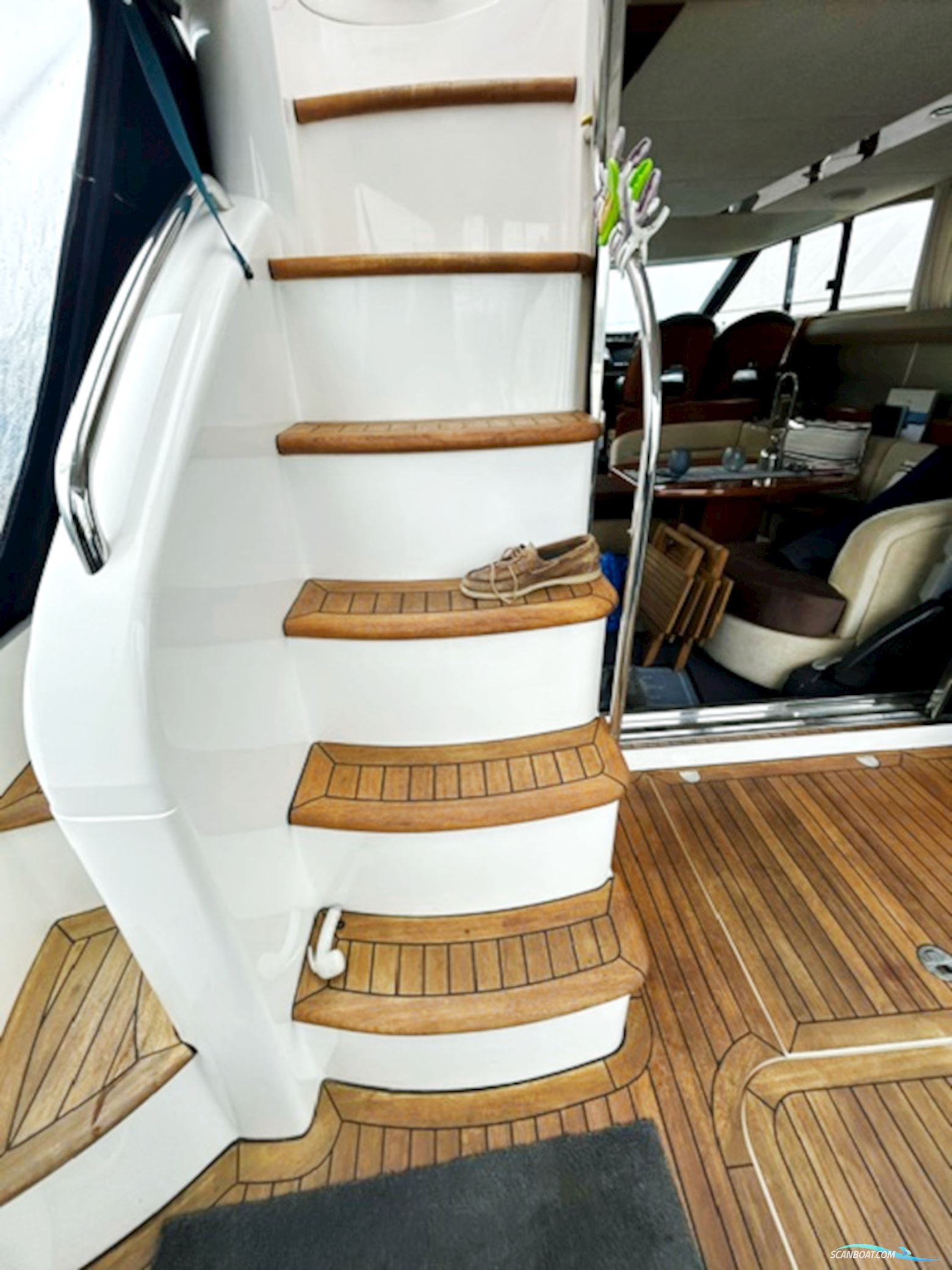 Princess 42 Flybridge
