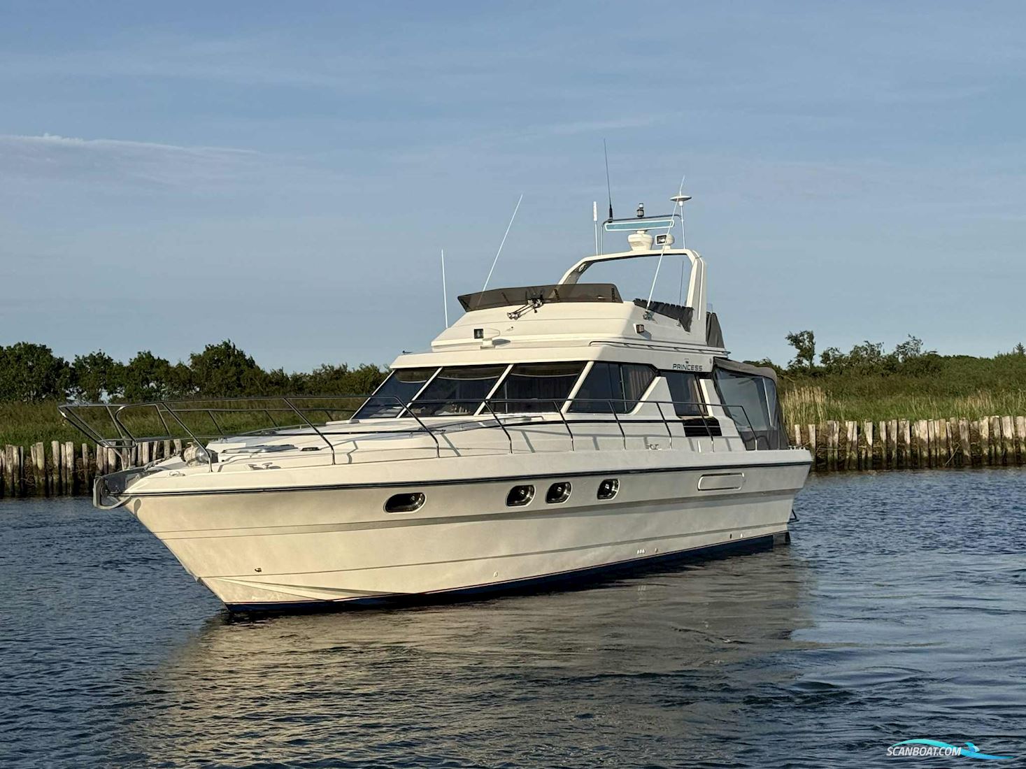 Princess 45 Flybridge Motorboten 1986, met Volvopenta motor, Denemarken
