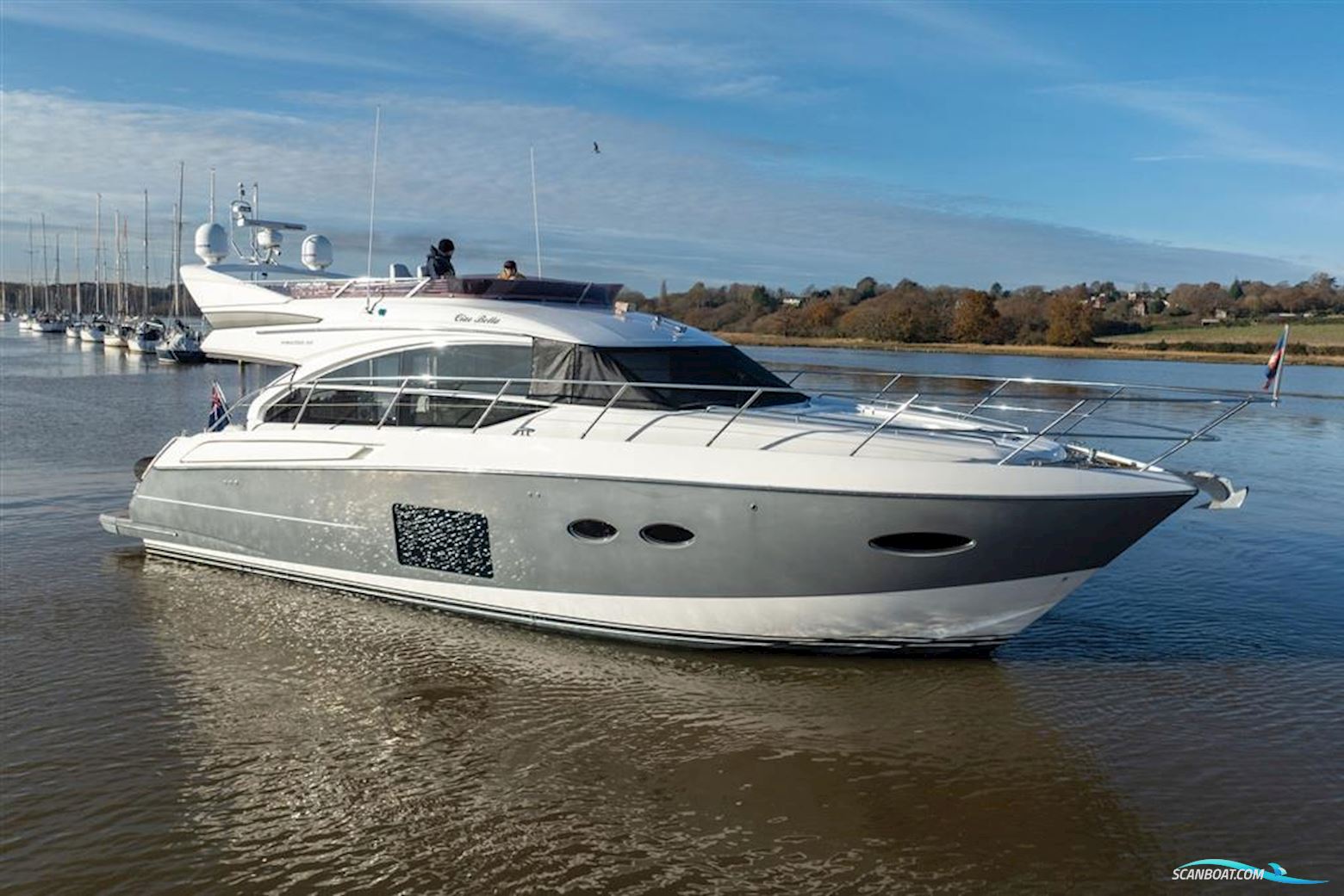 Princess 52 Motorboten 2014, met 2 x Volvo Penta D11-725 motor, United Kingdom