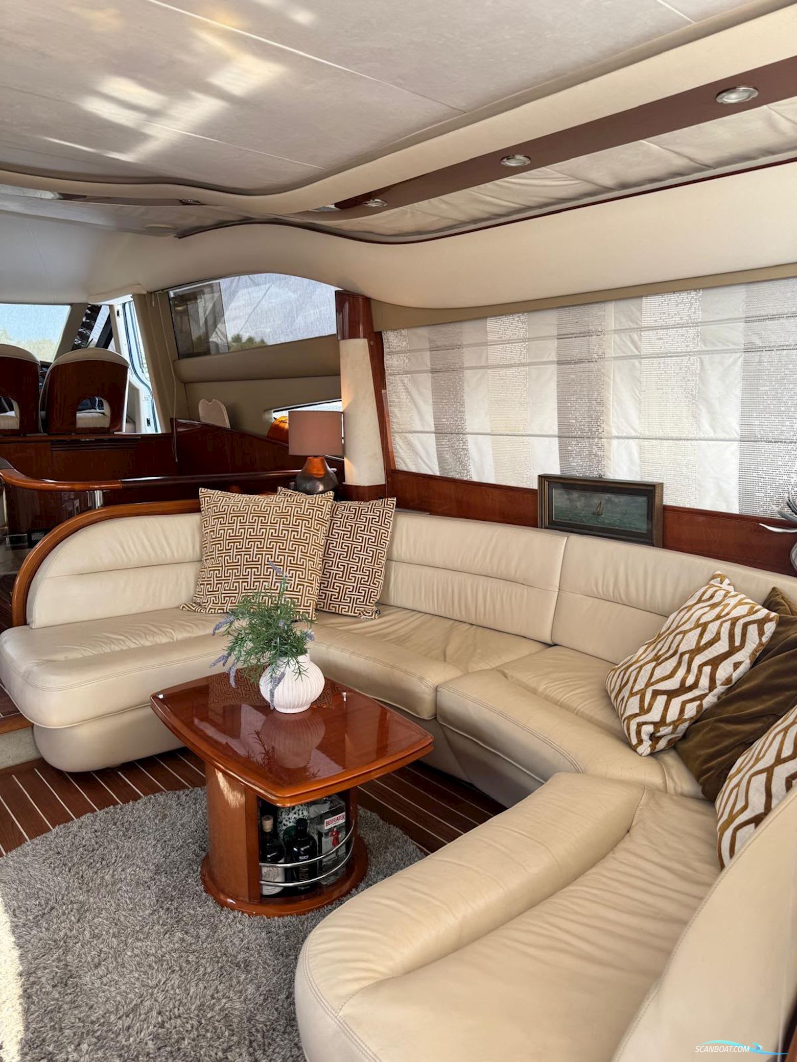 Princess 61