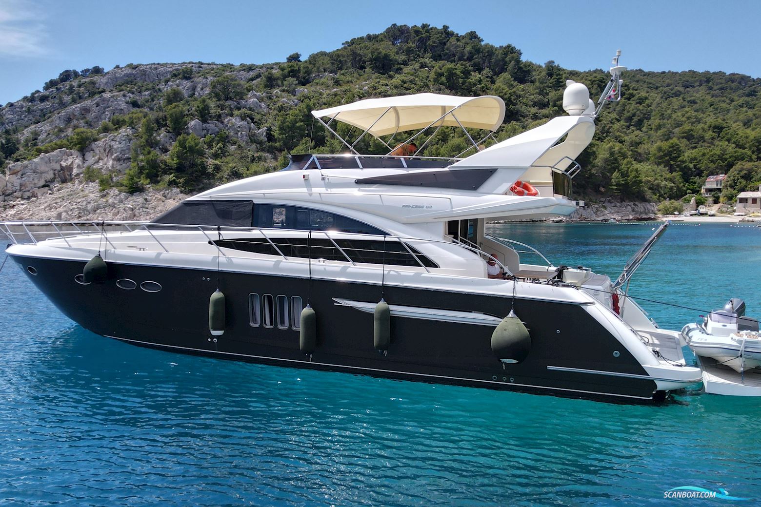 Princess 62 Flybridge Motor Yacht