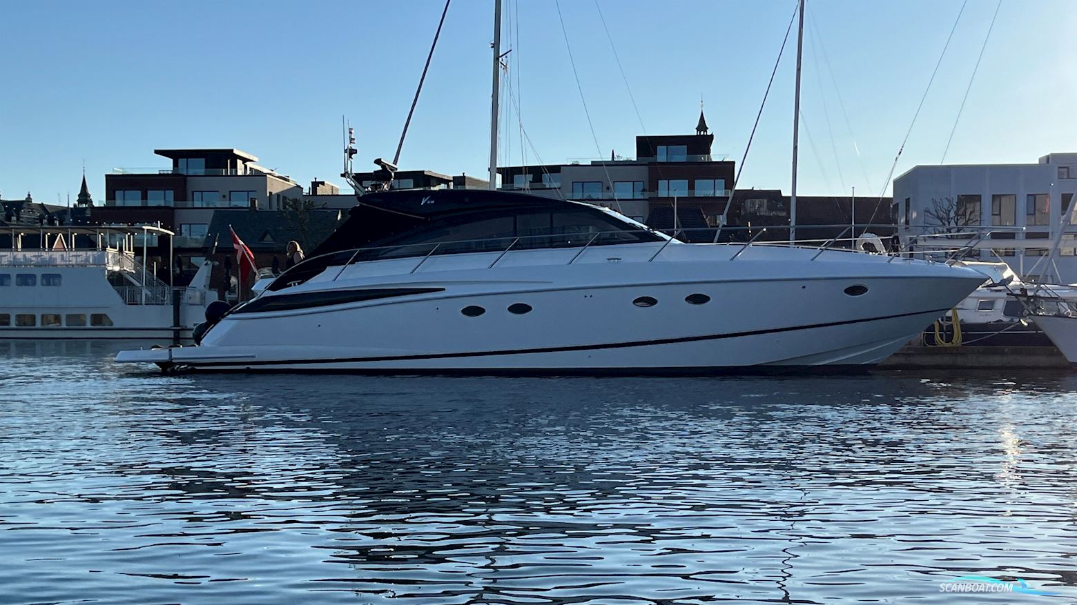 Princess V 56 Motorboten 2010, met Volvo Penta motor, Denemarken
