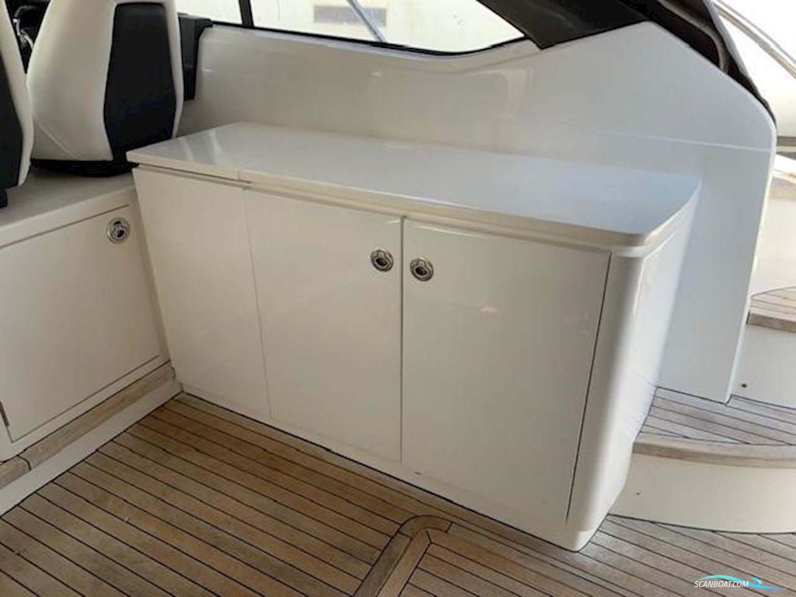 Princess V39 Cruiser