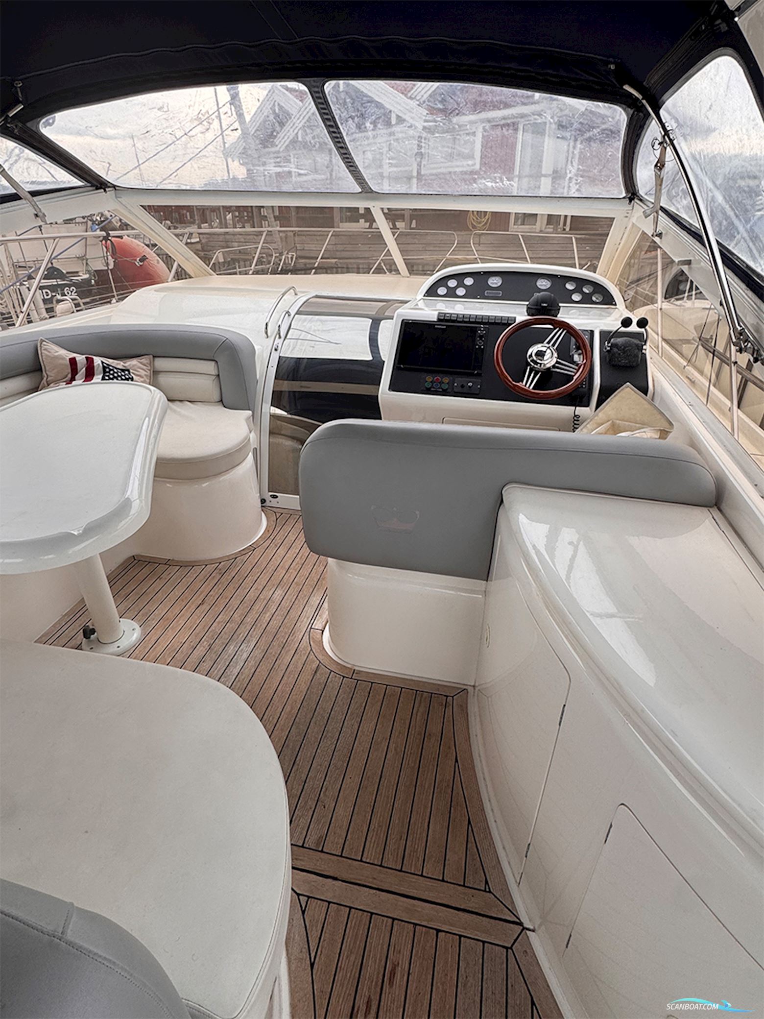 PRINCESS V40