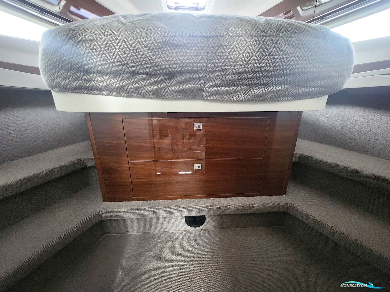 Princess V40 Sportcruiser