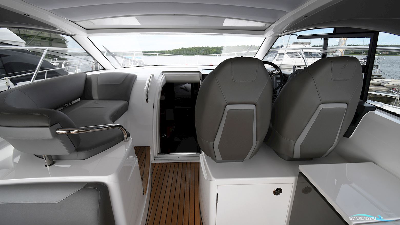 Princess V40 Sportcruiser