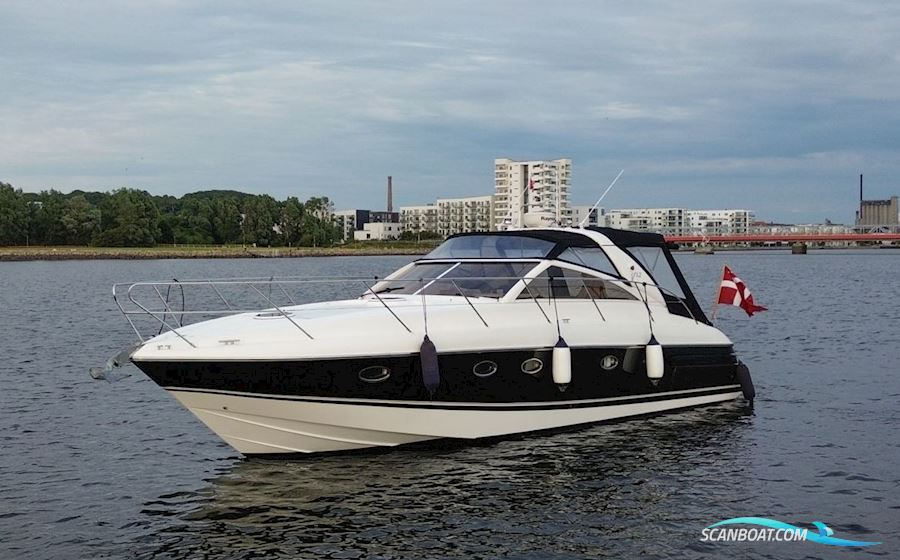 Princess V42 - SOLGT Motorboten 2002, met Volvo Penta Kad 300 Edc motor, Denemarken