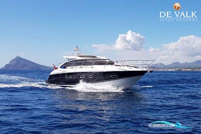 Princess V42 Motorboten 2011, met Volvo Penta  motor, United Kingdom