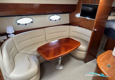 Princess V42 Motorboten 2006, met Volvo Penta D6 350 motor, Denemarken