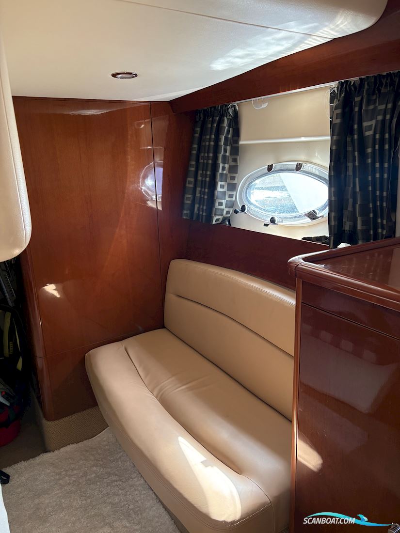 Princess V42