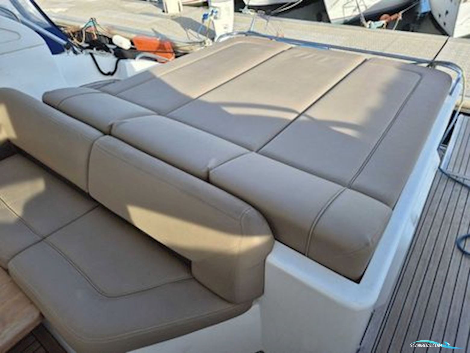 Princess V42