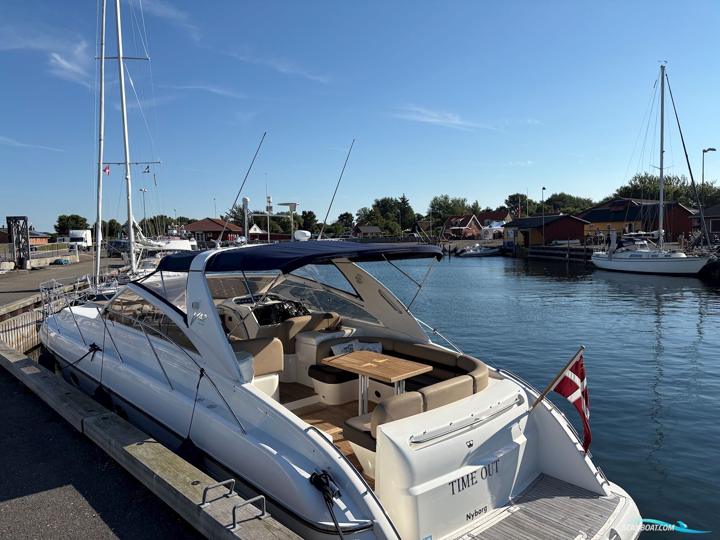 Princess V42