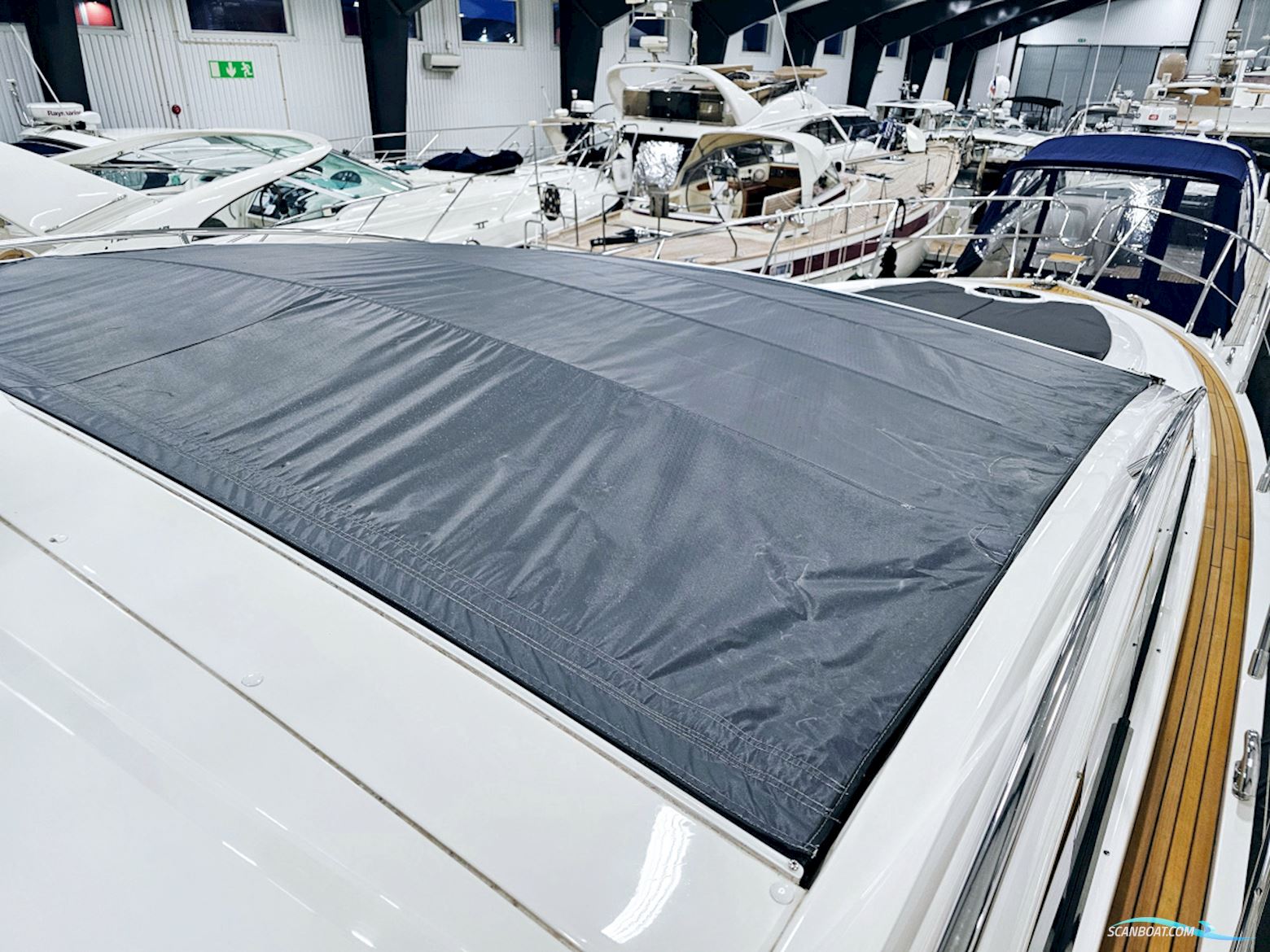 Princess V42 Volvo Penta D6-370 Joystick control