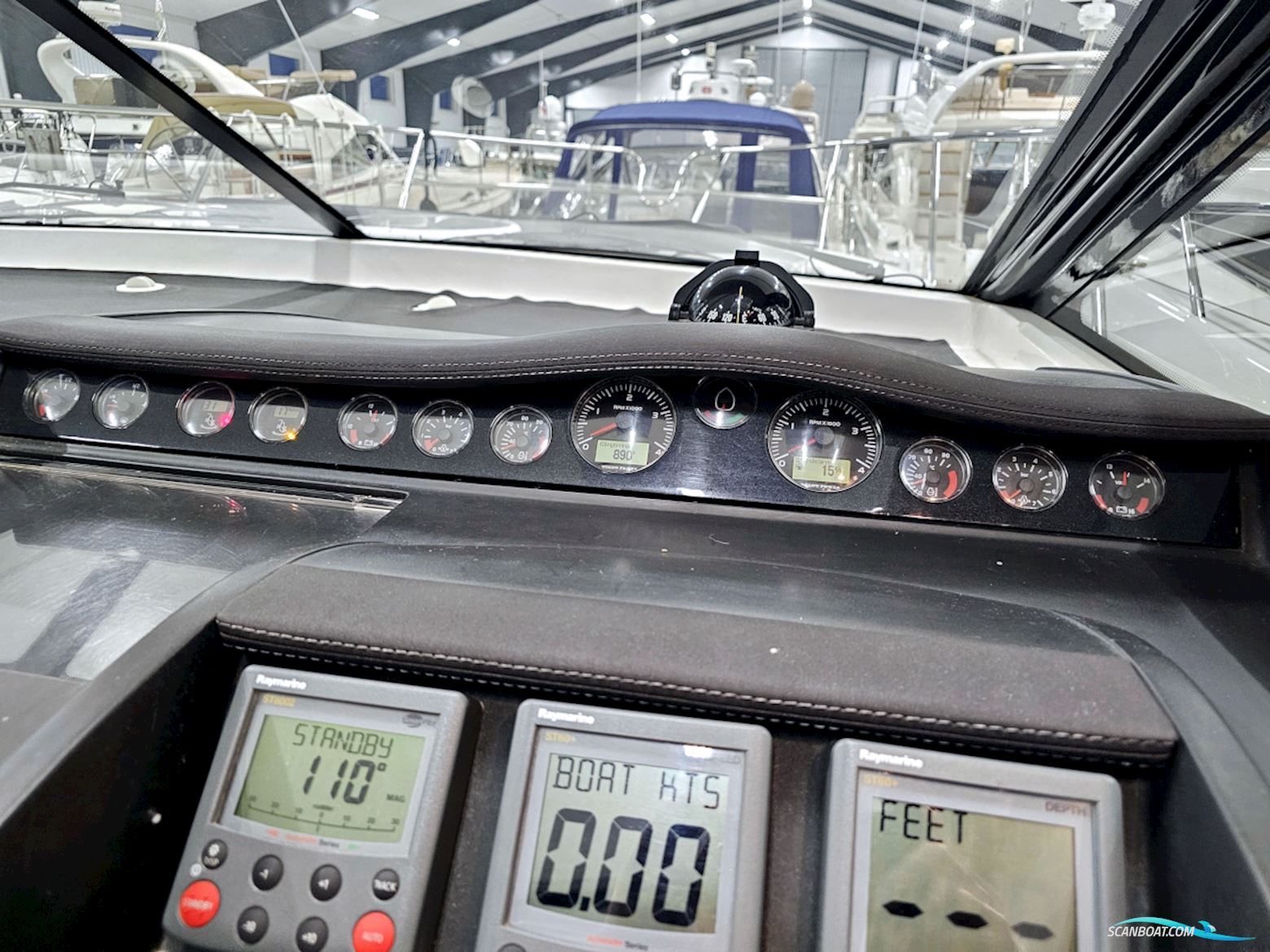 Princess V42 Volvo Penta D6-370 Joystick control