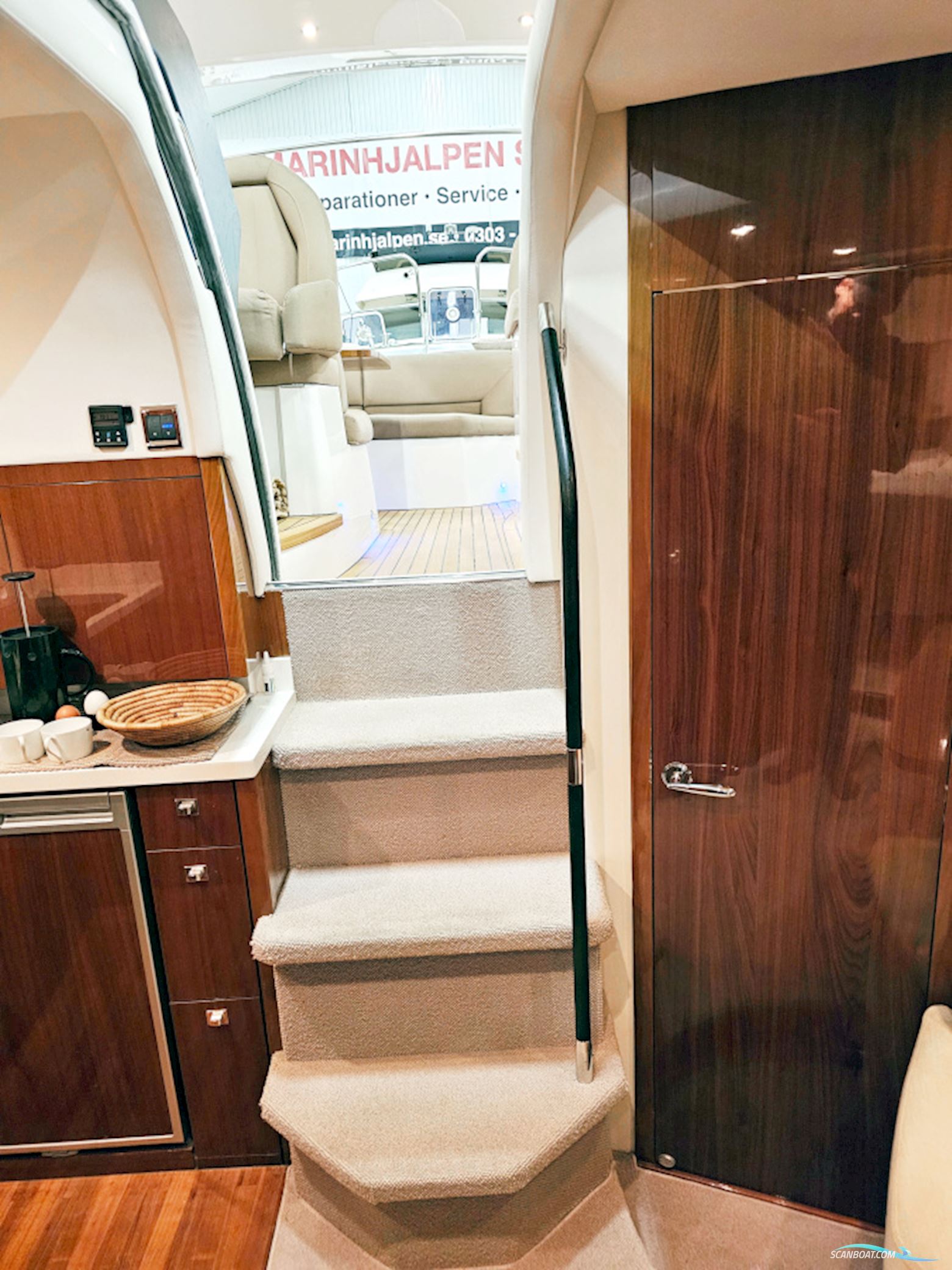 Princess V42 Volvo Penta D6-370 Joystick Control