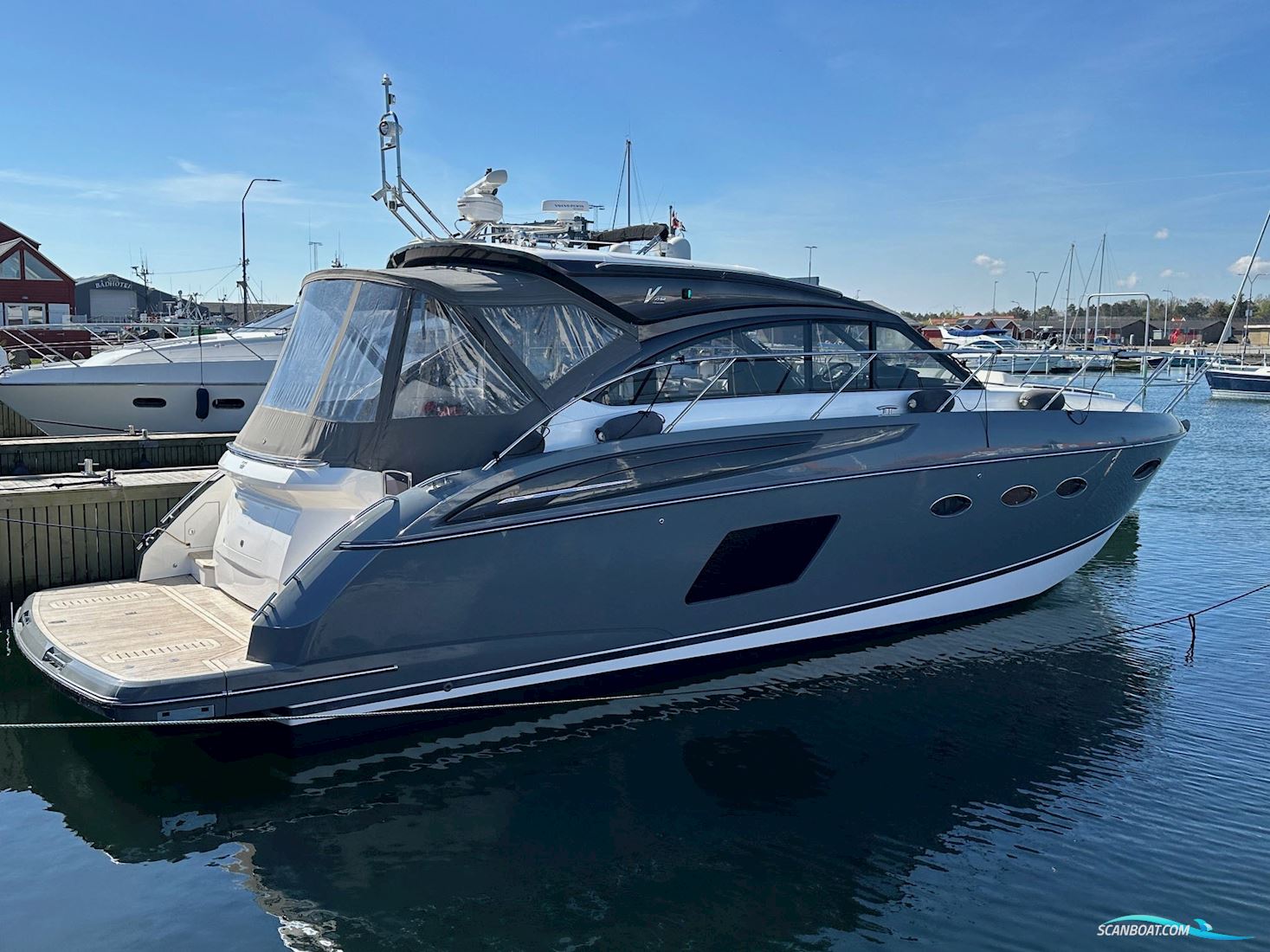 Princess V48 Motorboten 2014, met Twin Volvo Ips 600 motor, Denemarken