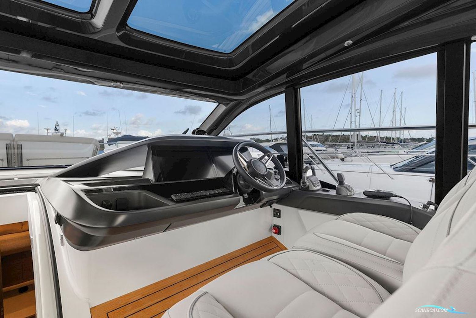 Princess V50 Open