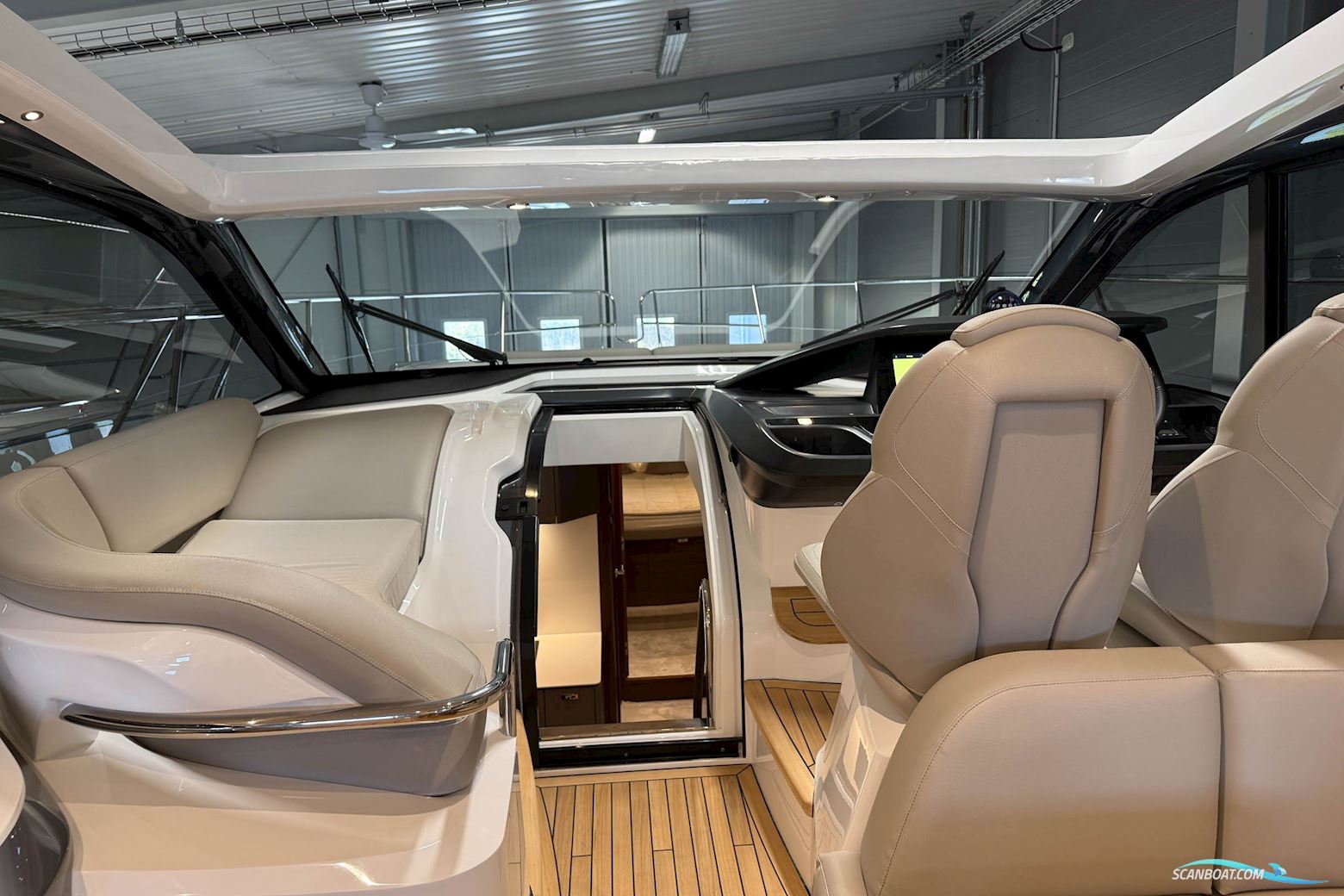 PRINCESS V50 Open