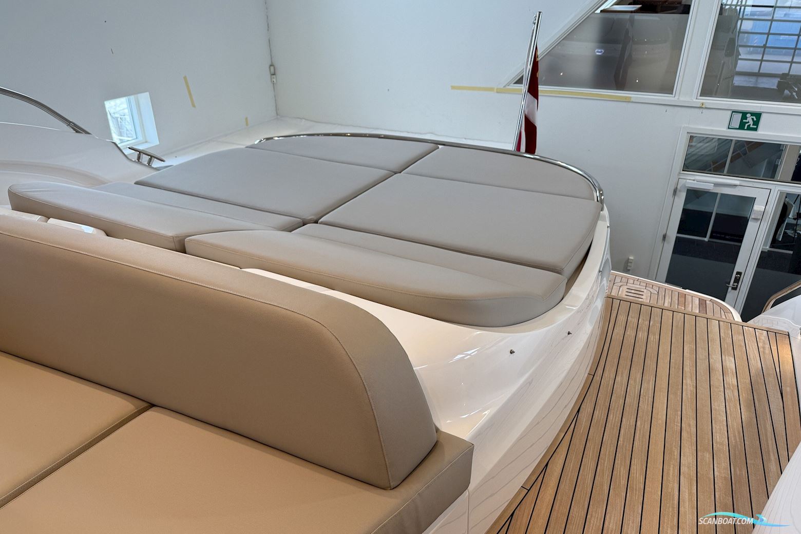 PRINCESS V50 Open