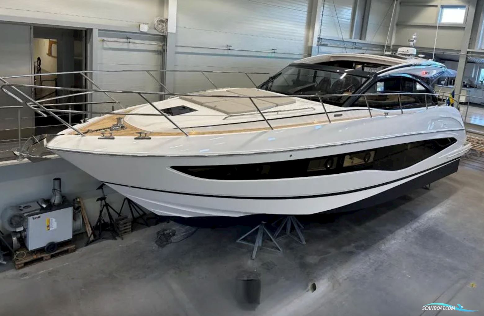Princess V50 Motorboten 2025, met Volvo Penta D6 motor, Sweden