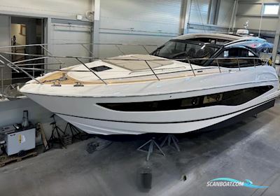 Princess V50 Motorboten 2025, met Volvo Penta D6 motor, Sweden