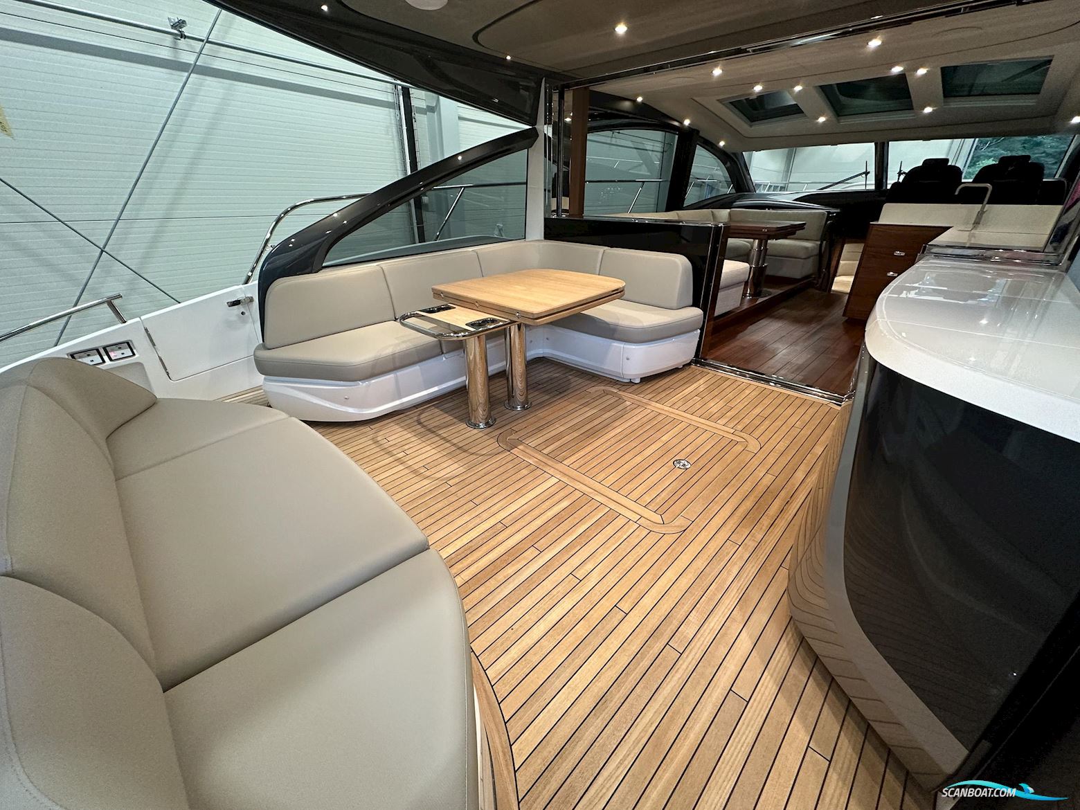 PRINCESS V55