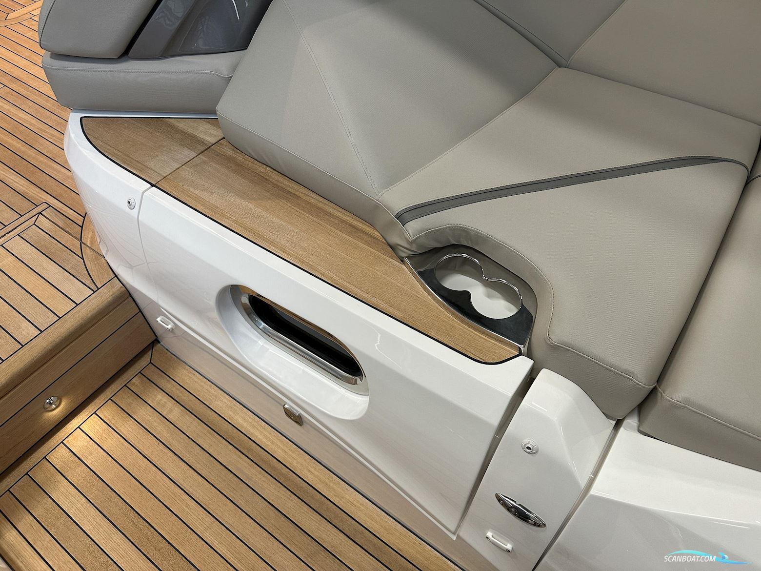 PRINCESS V55