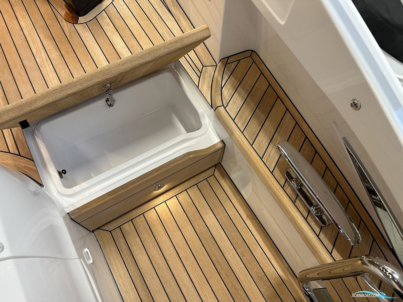 PRINCESS V55
