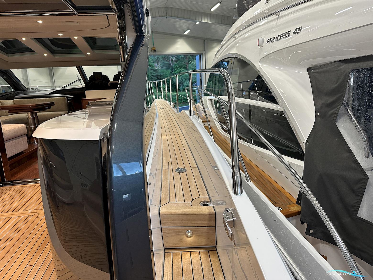 PRINCESS V55