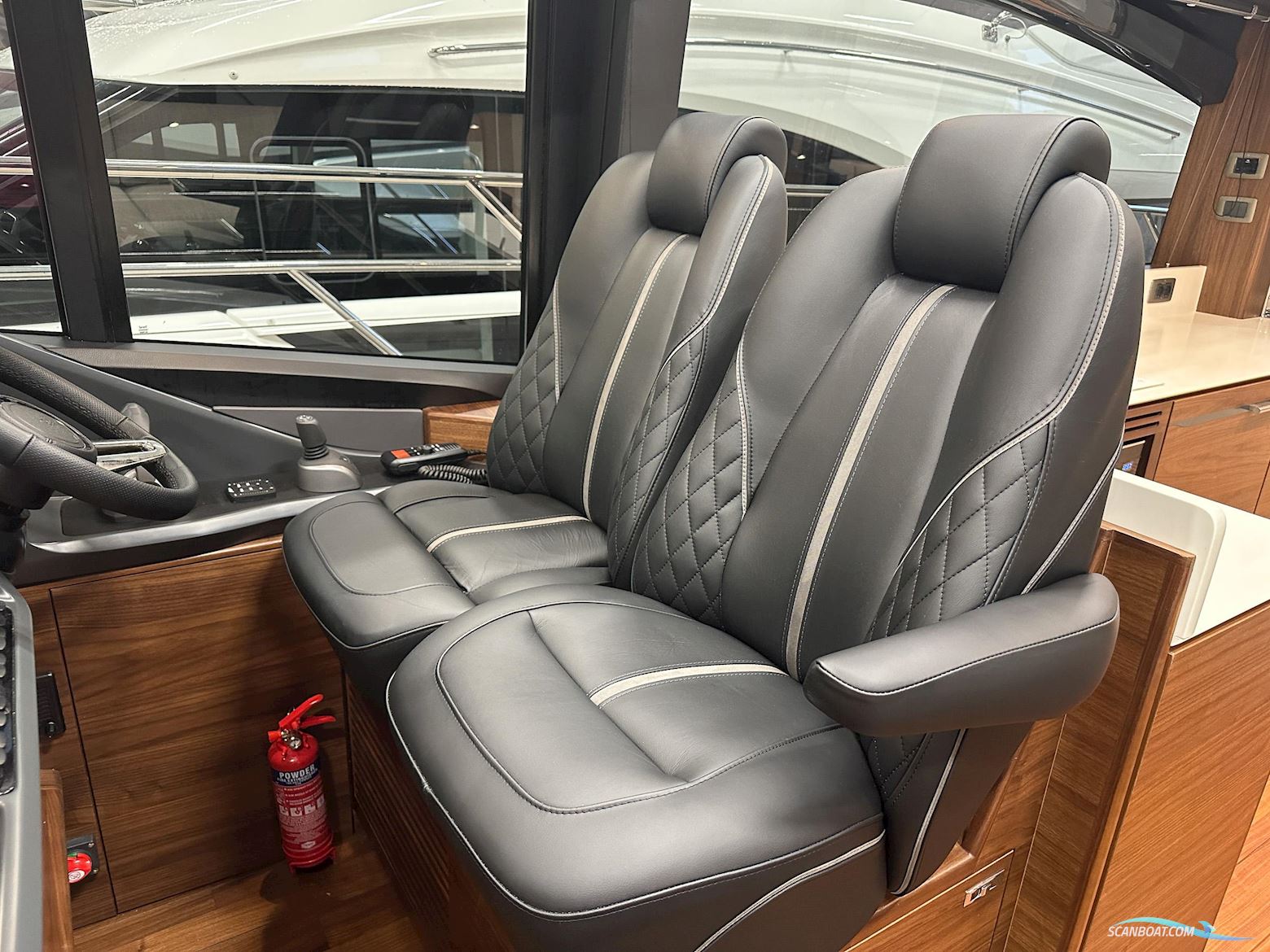 PRINCESS V55