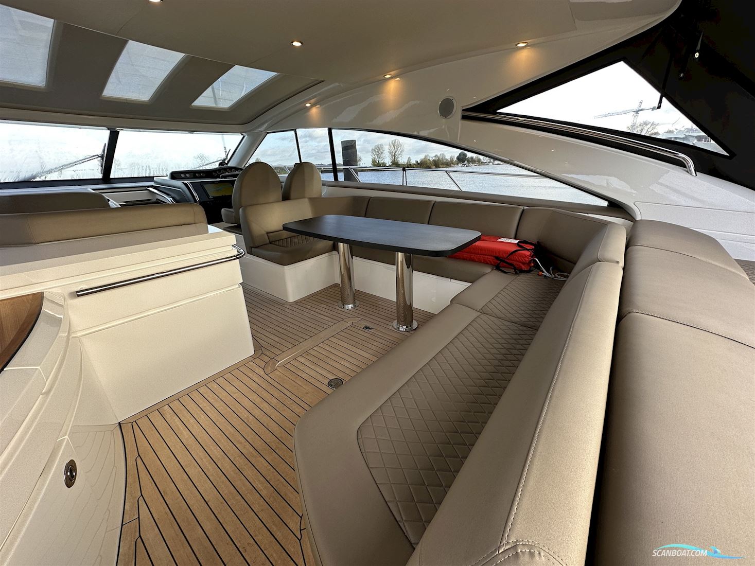 Princess V56